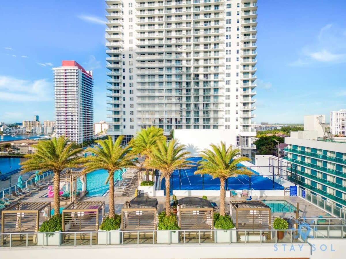 Wrap Around Balcony - Insane Views - Amazing Pools Apartamento Hollywood Exterior foto