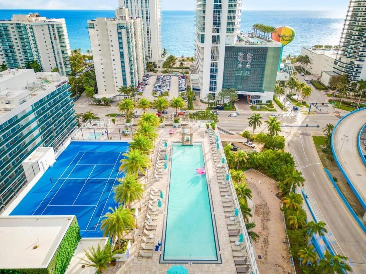 Wrap Around Balcony - Insane Views - Amazing Pools Apartamento Hollywood Exterior foto