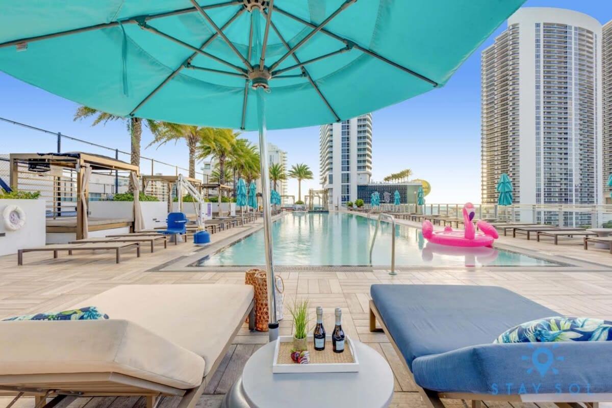 Wrap Around Balcony - Insane Views - Amazing Pools Apartamento Hollywood Exterior foto