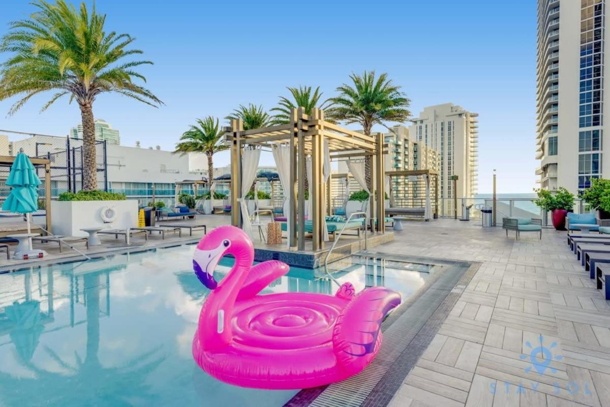 Wrap Around Balcony - Insane Views - Amazing Pools Apartamento Hollywood Exterior foto