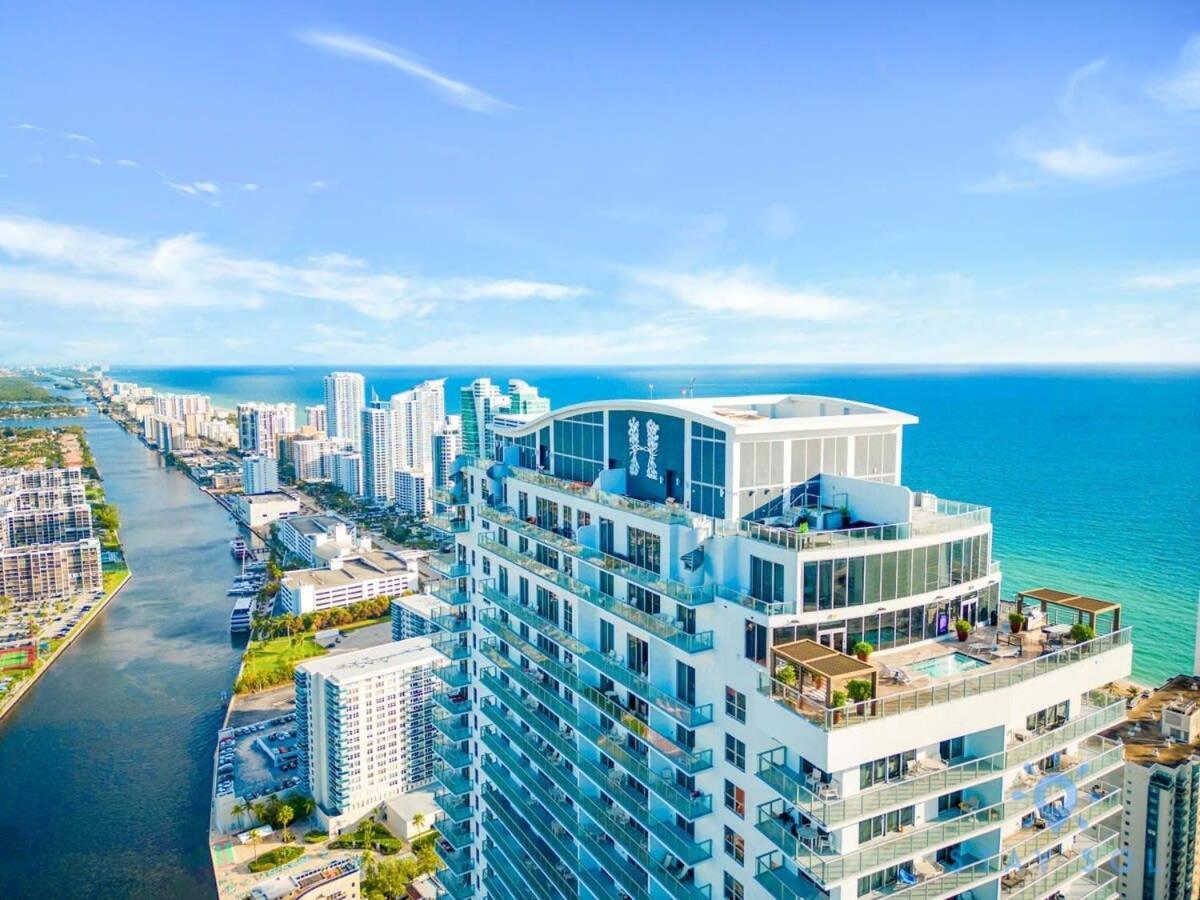 Wrap Around Balcony - Insane Views - Amazing Pools Apartamento Hollywood Exterior foto